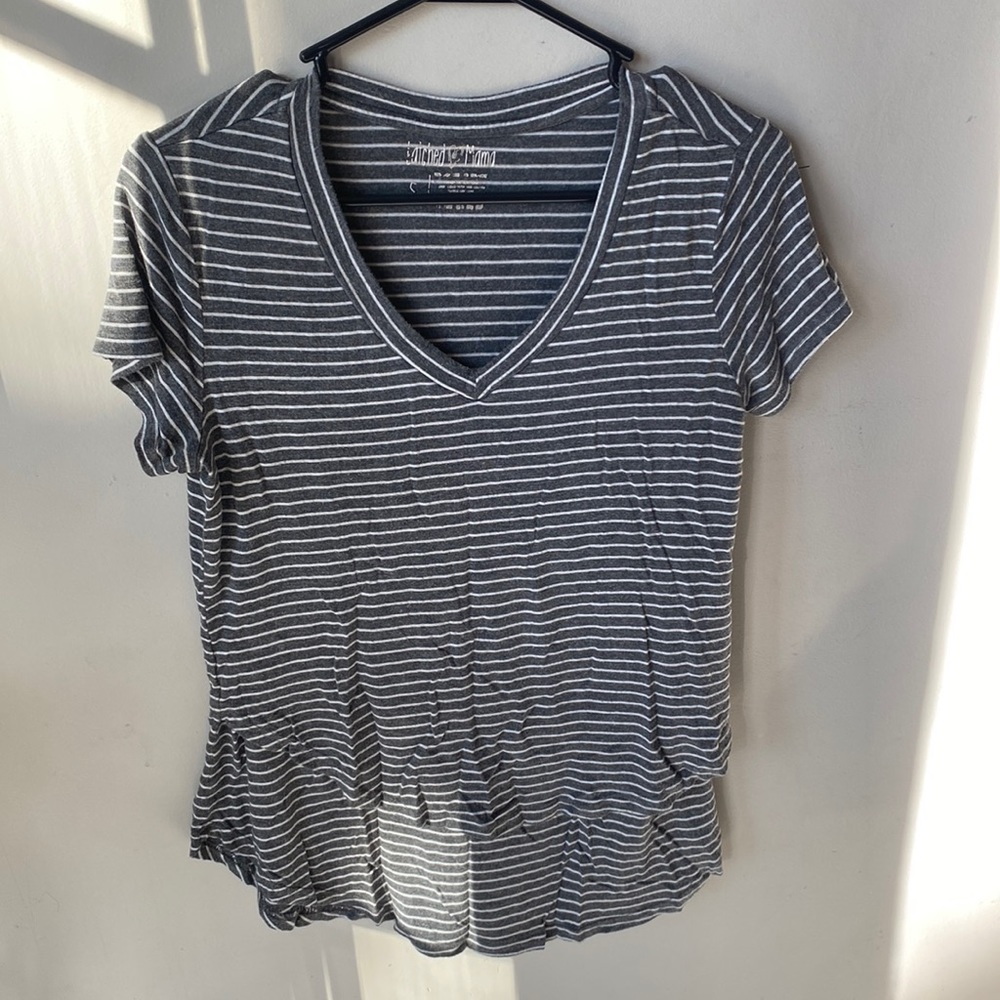 Latched mama nursing top